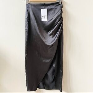 Zara Tulip Midi Skirt Black NWT XS